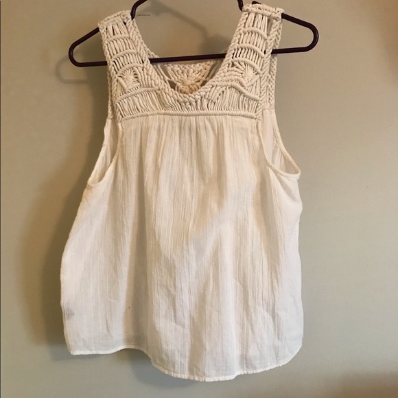 White tank top with fringe - Picture 2 of 4